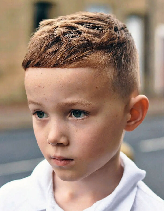 30 самых модных стрижек для мальчиков 2023: идеальные варианты для любой длины волос