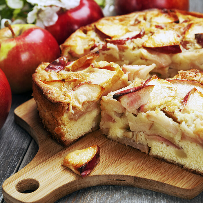 10 рецептов шарлотки из яблок и шарлотки из ягод на любой вкус