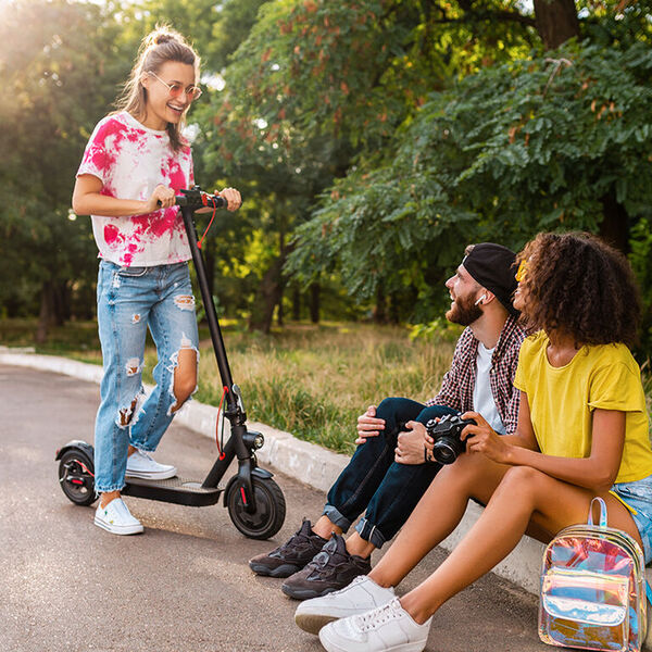 https://www.freepik.com/free-photo/happy-young-company-smiling-friends-sitting-park-grass-with-electric-kick-scooter-man-women-having-fun-together_13886975.htm#page=4&query=electric%20scooter%20rider&position=37&from_vie