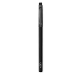 Кисть
для подводки EYES 61 GRAPHIC EYELINER BRUSH