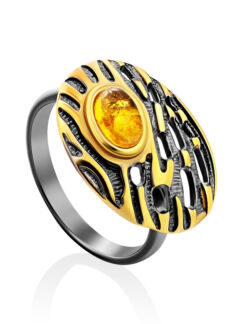 Стильное ажурное кольцо из серебра с золочением и натурального янтаря «Дона