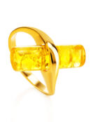 Оригинальное кольцо из позолоченного серебра и лимонного янтаря